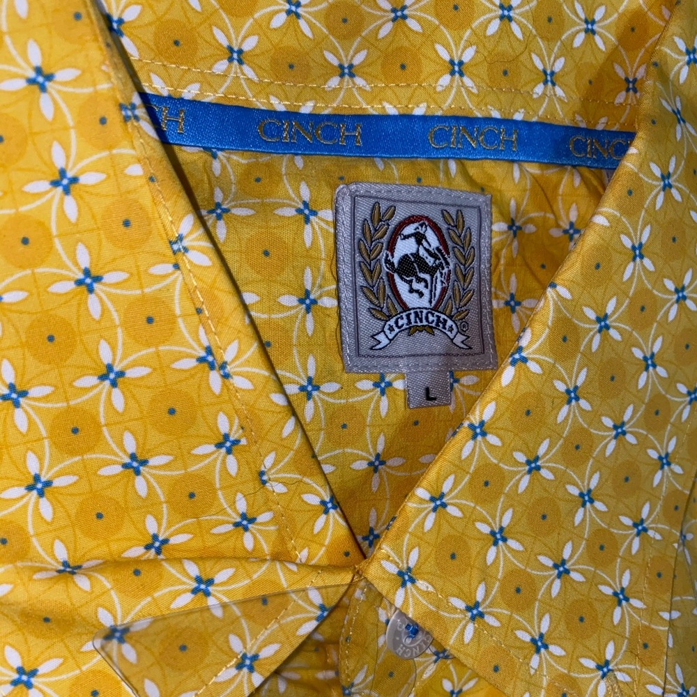 Men’s Cinch button-down shirt